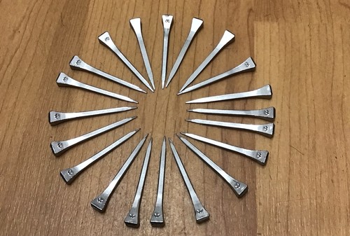 Horseshoe nails horse - nails, x